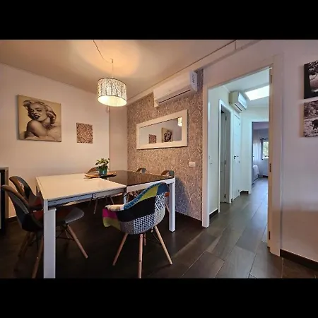 Sweet Sun! 3 Rooms, Big Pool! 3 Baths *